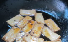锅贴豆腐,千年传承的美味佳肴
